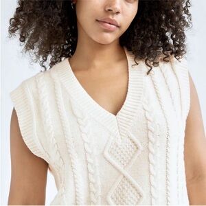 Wilfred Aritzia Sweater Vest Oversized Small Cable Knit Merino Wool Cream Shira